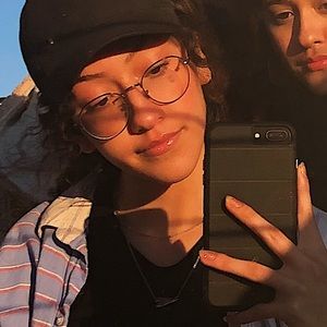 Meet your Posher, Sierra